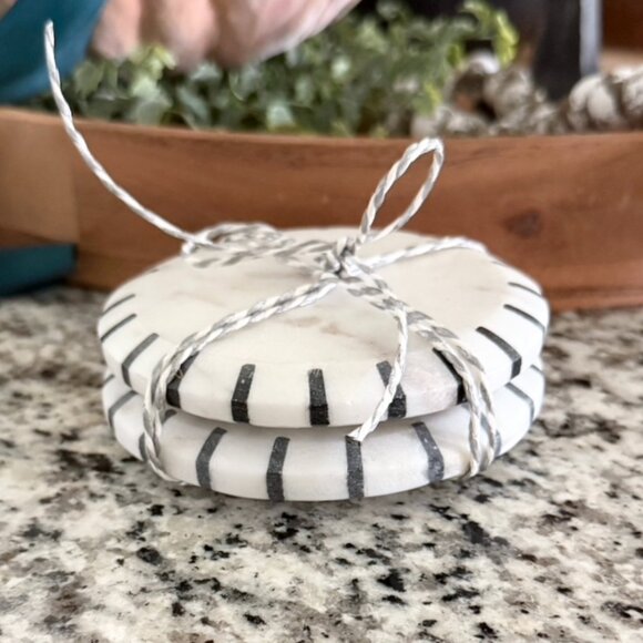 Set/2 Ticking Black & White Marble Coasters - Picture 1 of 5